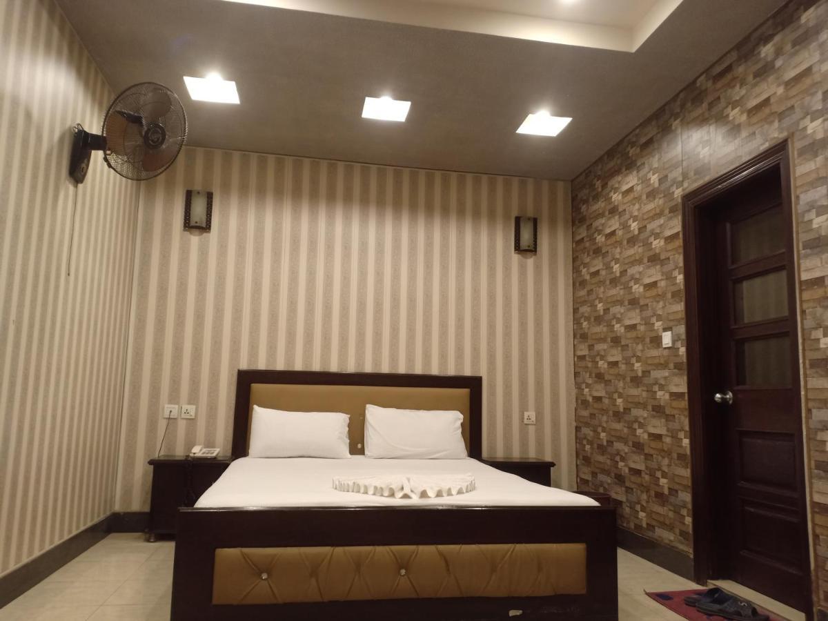 Hotel New Madina Faisalabad Exterior foto
